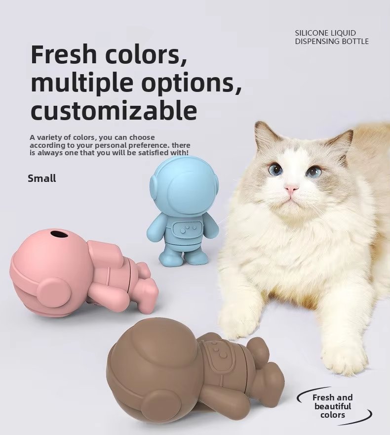 Astronaut Pet Treat Dispenser Toy 4